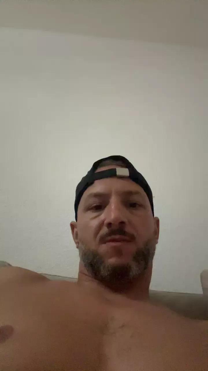Solo351 webcams show profile image 