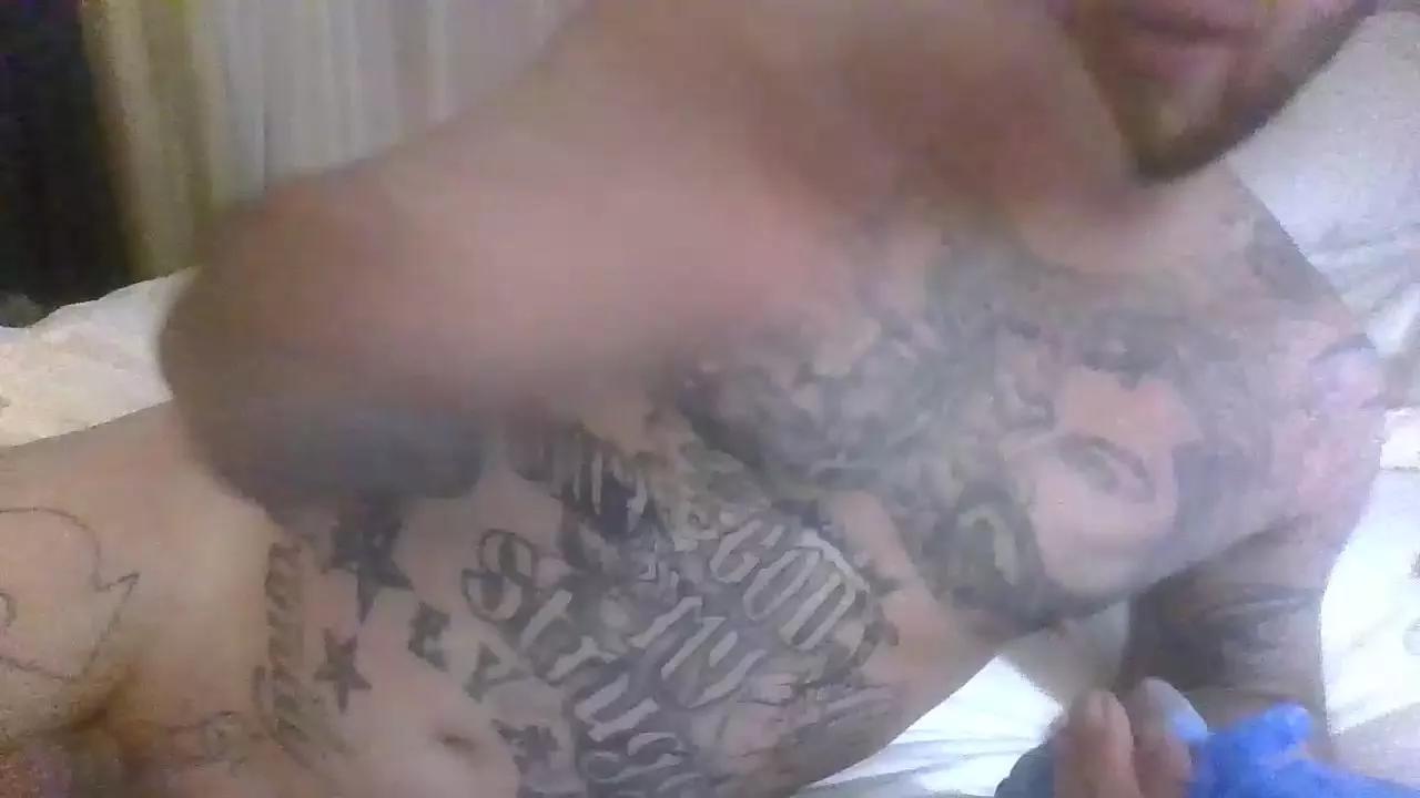 Tattooedfreak24 from Cam4