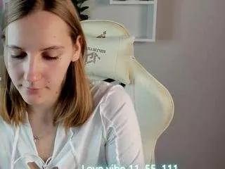 anna-che1sea from CamSoda