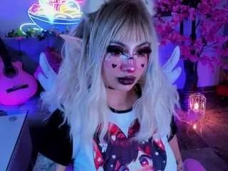 annalyynn from CamSoda