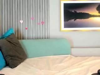 anny-cute from CamSoda