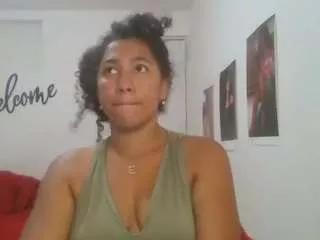 bellacrepa from CamSoda