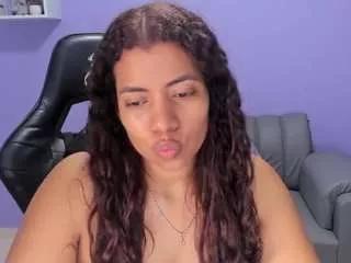 boomsarr from CamSoda