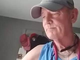 camcouple4u from CamSoda