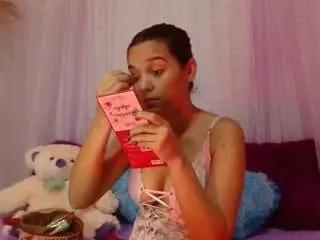 Carolinagarcia1 webcams show profile image 