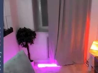 dixipixi from CamSoda
