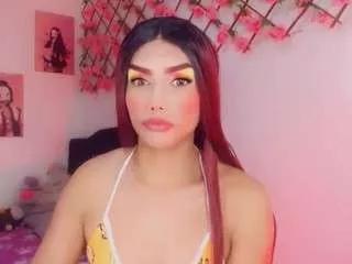 emeli-roushot from CamSoda
