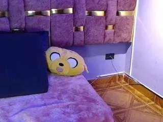 Emily-fox-3 webcams show profile image 