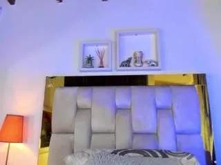 emma-rossee from CamSoda