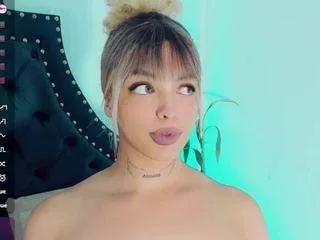 emmasaenz from CamSoda
