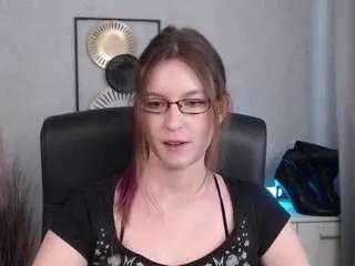 emmatease94 from CamSoda
