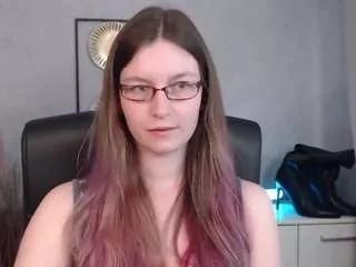 emmatease94 from CamSoda