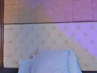 emmily-cardona on CamSoda
