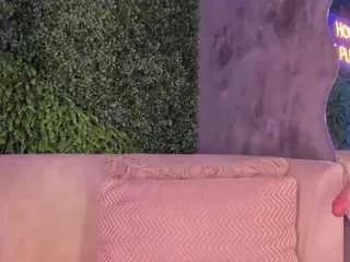 Emmily-z webcams show profile image 
