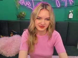 Evelineamore webcams show profile image 