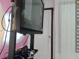 hannaazumi from CamSoda