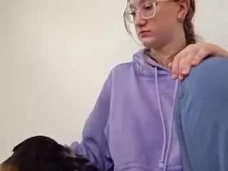hannylouisa from CamSoda