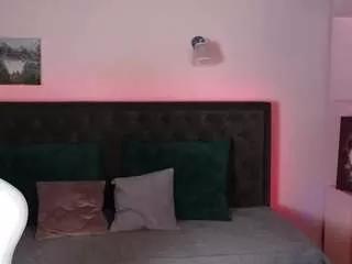 Holly-berryy webcams show profile image 