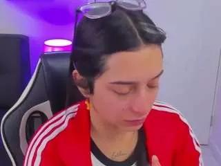 issa-smithhh from CamSoda