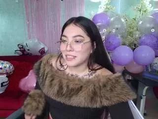 issareel from CamSoda