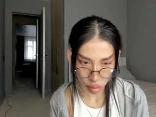 jinnygold from CamSoda
