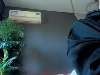 jinnygold from CamSoda