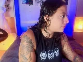 Liavega webcams show profile image 