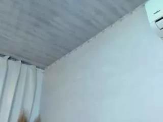 Lucylovelyy1 webcams show profile image 