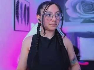 luucyjoness from CamSoda