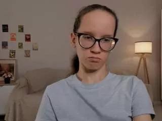 Lynettebails webcams show profile image 