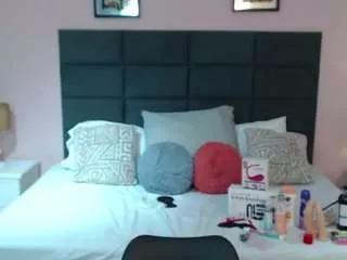 Madisonjenner webcams show profile image 