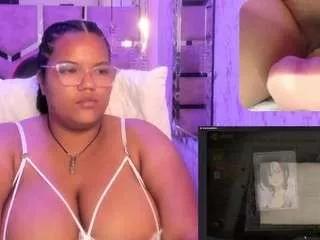 Mhia-rey webcams show profile image 
