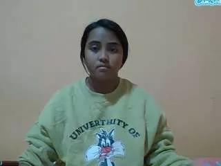 Monicaapple webcams show profile image 
