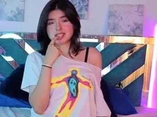 moonsolenne from CamSoda