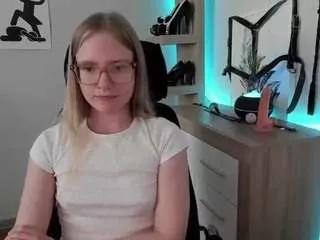 nancystar from CamSoda