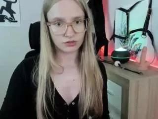 nancystar from CamSoda