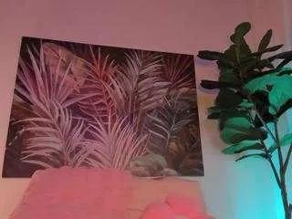 nicoleriveraa from CamSoda is Freechat