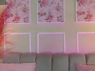 Pervynikole webcams show profile image 