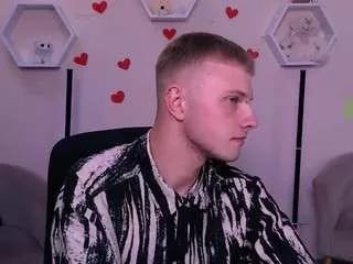peter-cold from CamSoda