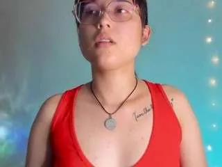 Sahantalcerezo webcams show profile image 