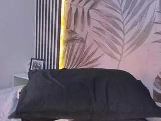 samaantha-white from CamSoda