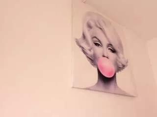 Sexxy-naomi webcams show profile image 