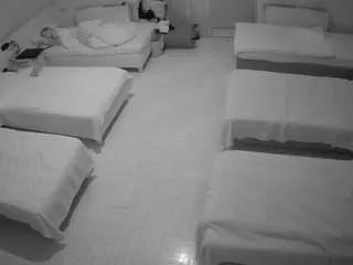 Voyeurcam-julmodels-bed-6 webcams show profile image 