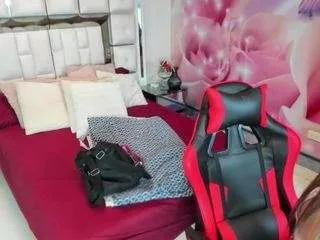 yelena-mutiz from CamSoda