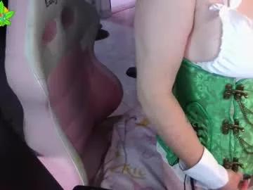 111lucygrim111 from Chaturbate