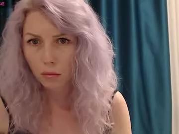 8000_boginya from Chaturbate