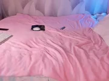 _ccrystaa_ from Chaturbate