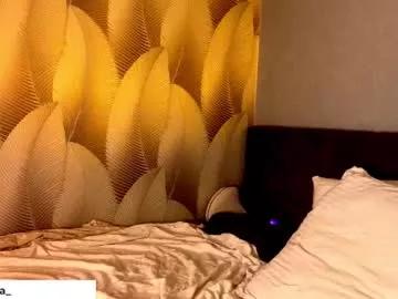 _ccrystaa_ from Chaturbate