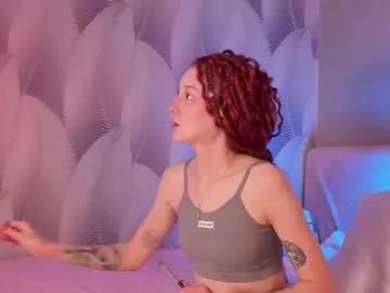 _ccrystaa_ from Chaturbate