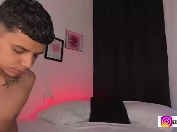 _e_m_m_a_1 from Chaturbate